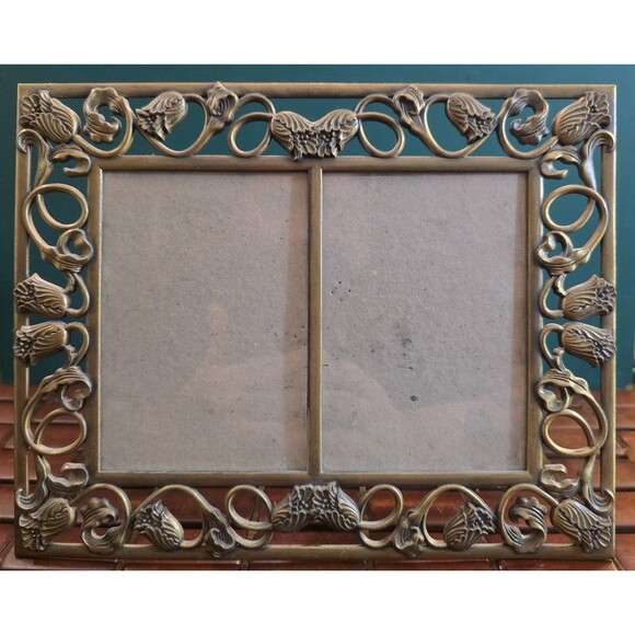 Other - Vintage Art Nouveau Style Bronzetone Floral Dual Portrait Frame